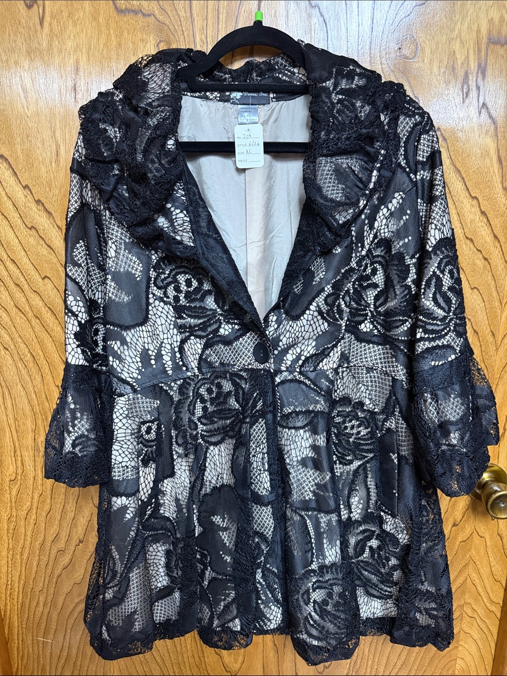 Damme, Inc Black Floral Lace Peplum Jacket Size XL